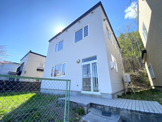 南沢6条4丁目の外観