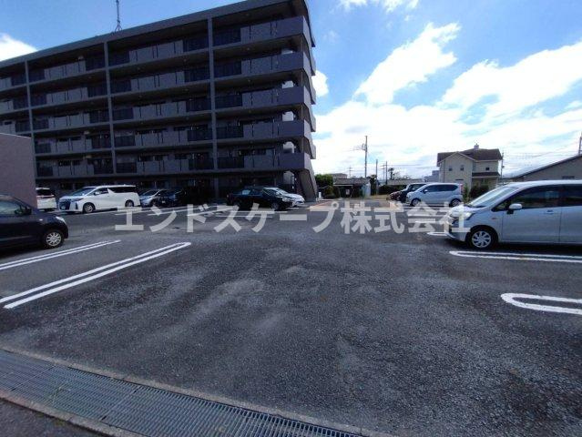クラールの駐車場|高崎、前橋のお部屋探しはエンドスケープまで！お客様の理想お聞かせ下さい♪
