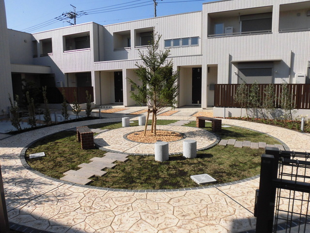 Casa　Feliceのエントランス|ゆったりとした敷地★