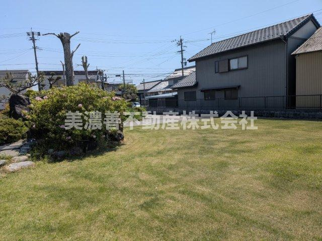 ５４２７５　羽島市小熊町東小熊  中古戸建の庭