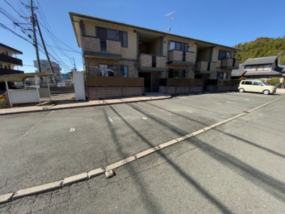 【駐車場】 | ロイヤルコーポ弓削