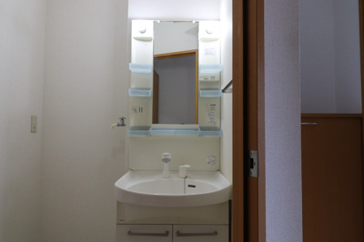 【洗面所】 | ロイヤルコーポ弓削