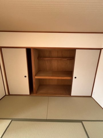 パラツィーナセシリア第２甲陽園【弊社専任物件】の和室|ゆったりとくつろげる和室です