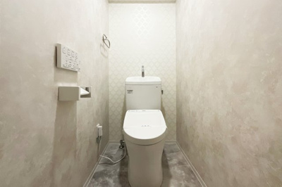 【トイレ】 | ルミエール藤ノ森 | トイレは新調済みです。衛生面が気になるトイレが新調されているのは嬉しいですね！
温水洗浄便座・暖房便座付きですので寒い日も安心です。