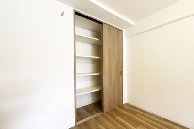 【収納】 | ルミエール藤ノ森 | LDKに設けられている収納は、日用品を収納するパントリーとしてご利用頂けます。