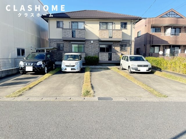 テル　レザン　　刈谷市近郊の賃貸はクラスホームの駐車場
