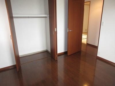 【収納】 | サーパス安島 | 北東洋室クローゼット