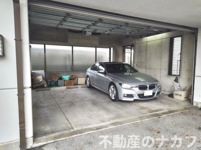 宇城市不知火町御領の中古一戸建の駐車場