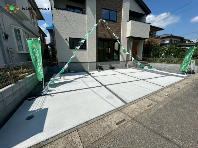 蓮田市藤ノ木5期　新築戸建　エルデ01の駐車場