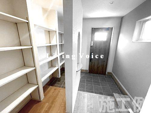 【玄関】 | 【仲介手数料０円】座間市南栗原3丁目3期　新築一戸建て　2号棟　全2棟 | 座間市南栗原3丁目3期　新築一戸建て　全2棟