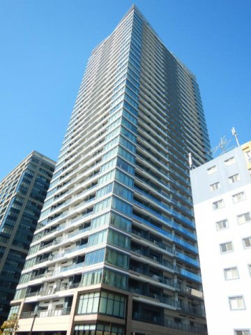 パークシティ中央湊ザタワーの外観