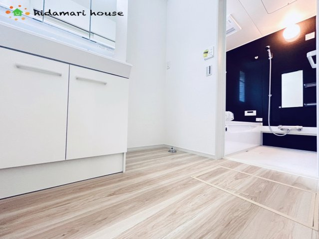 蓮田市桜台4期　新築戸建　リガーレ01の脱衣所