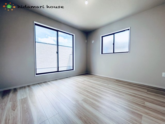 蓮田市桜台4期　新築戸建　リガーレ01の寝室|主寝室：9.1帖