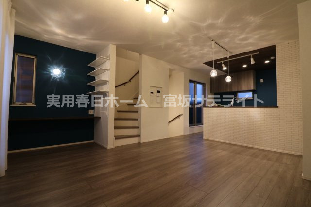 【居間・リビング】