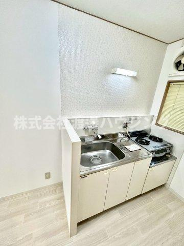 三功ビルのキッチン