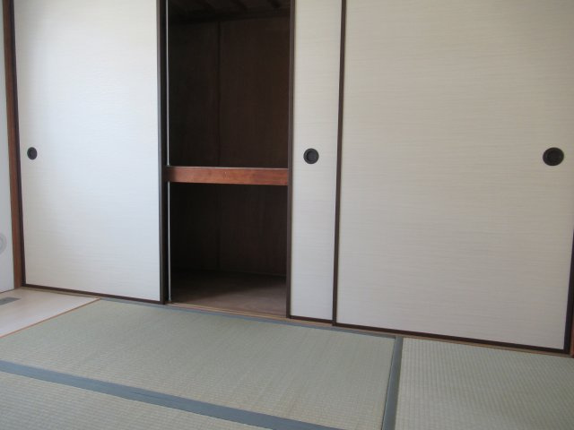 上高丸２ＤＫの収納|たっぷりとした収納スペースです