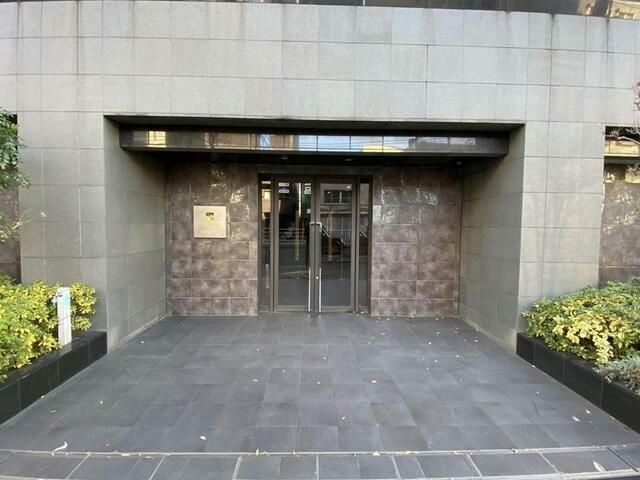 ルーブル両国のエントランス