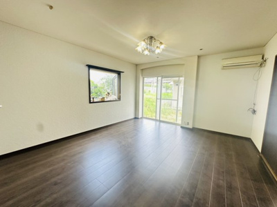 【居間・リビング】 | 芳賀郡益子町　《リフォーム》ミサワホーム中古戸建