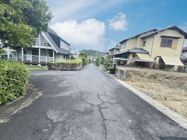 COLORSグリーンヒル　大津市青山4丁目　限定1区画の前面道路含む現地写真