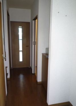 コート西砂Ａの玄関