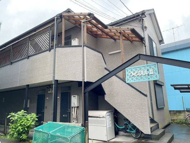 さいたま市桜区大字下大久保のアパートのエントランス