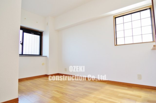 ピカソ45の洋室