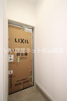 【玄関】 | Ｅｎｚｏ三町Ｂ棟