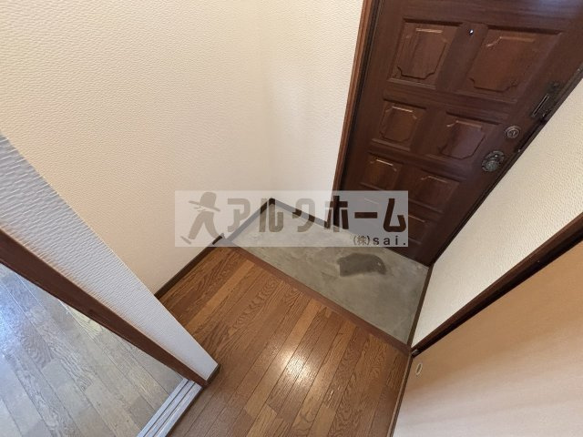 メゾン辻の玄関|メゾン辻