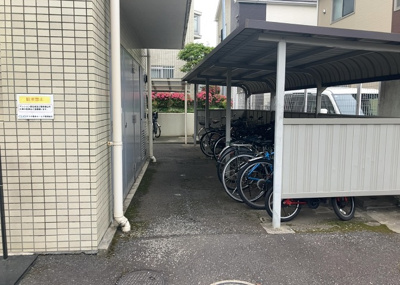 【駐輪場】 | クリオ橋本ホームズ | マンションの駐輪場は、事前に空きがあるか確認を取ると安心です。せっかく入居したのに駐輪スペースがない！なんてことになったら大変ですよね。そこで、内見時や購入前にはまず事前に確認しておくと良いでしょう。