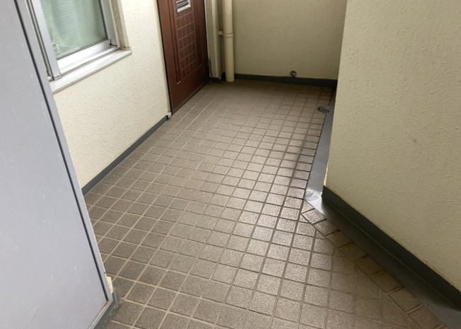 【その他共用部分】 | クリオ橋本ホームズ | 共有部分は、住民なら誰もが使える設備のこと。例えば駐車場やエレベーター、インターネット設備、セキュリティ設備などがあります。他にも、マンションの廊下・外部階段やエントランス・ゴミ置き場などがあります。