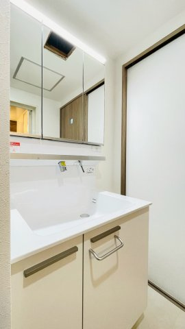 シャンテ川西1号棟の独立洗面台|独立洗面台