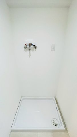 シャンテ川西1号棟のランドリースペース|洗濯機置き場