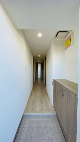 シャンテ川西1号棟の玄関|玄関