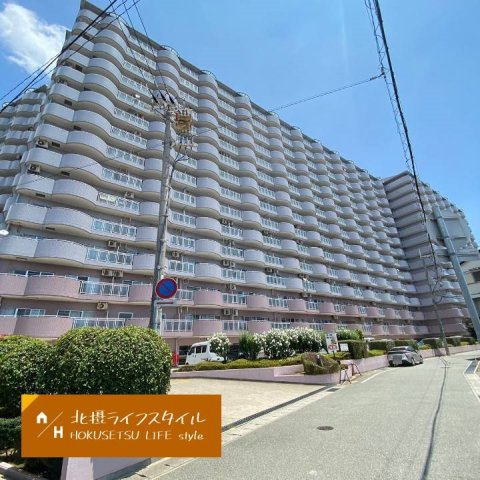 シャンテ川西1号棟の外観|阪急宝塚線「川西能勢口駅」徒歩5分