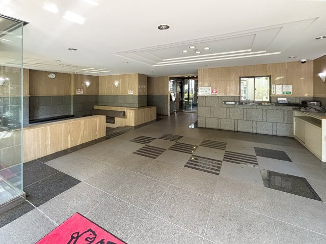 ライオンズガーデン錦糸町　7階のエントランス
