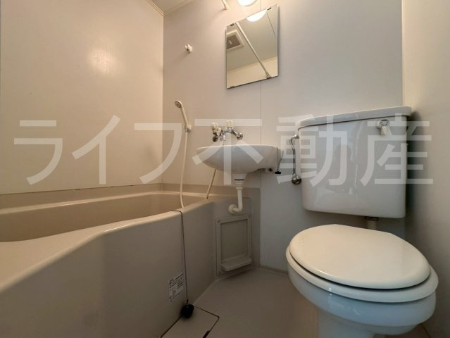 ヴィラ若江の浴室|お風呂です