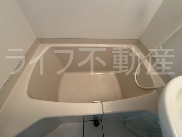 ヴィラ若江の浴室|ゆったり過ごせるお風呂です