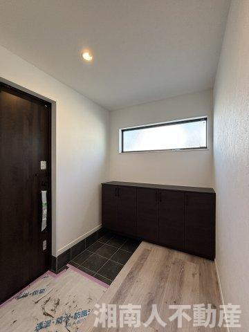 茅ヶ崎市浜竹４丁目４３３８番４５新築戸建の玄関|毎日通る玄関はこちらです