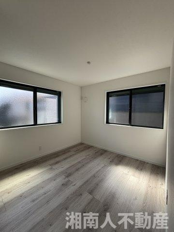 茅ヶ崎市浜竹４丁目４３３８番４５新築戸建の洋室|広々とした洋室です