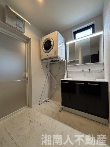 茅ヶ崎市浜竹４丁目４３３８番４５新築戸建の独立洗面台|使いやすい独立洗面台です