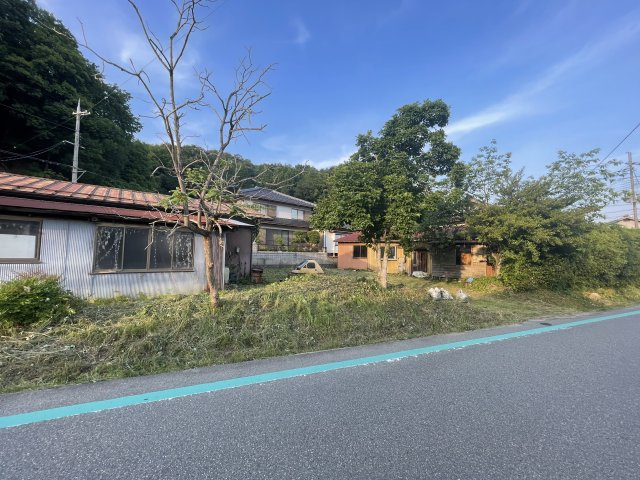 日高町山本 売土地の前面道路含む現地写真