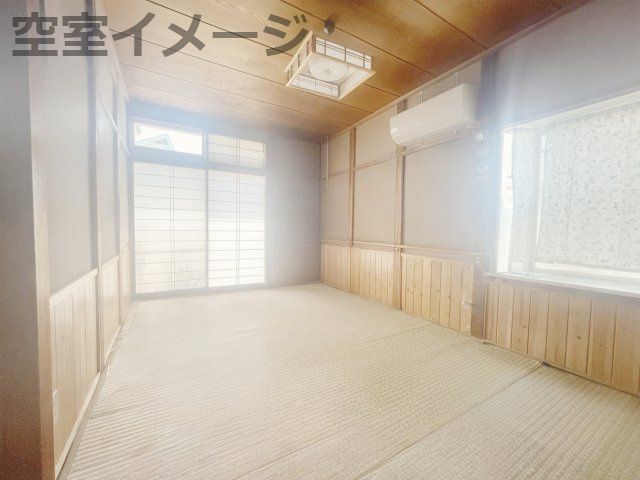 金川町　戸建ての和室|※家具をデジタル処理で消し、空室イメージを再現。