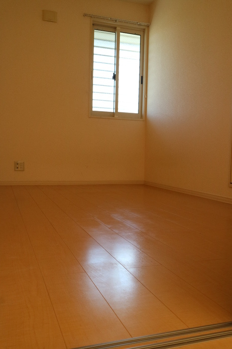 プランドール中道B棟の寝室