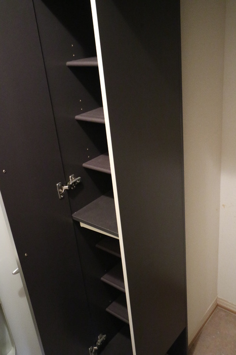 プランドール中道B棟の玄関