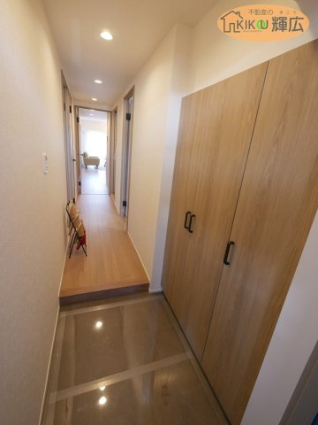 リベール加古川シティWEST弐番館　2階の玄関