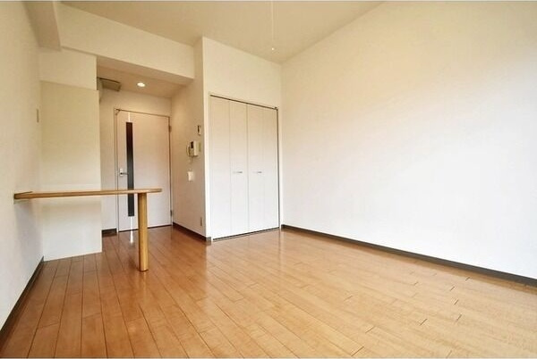 ビスタ江坂南の居間・リビング