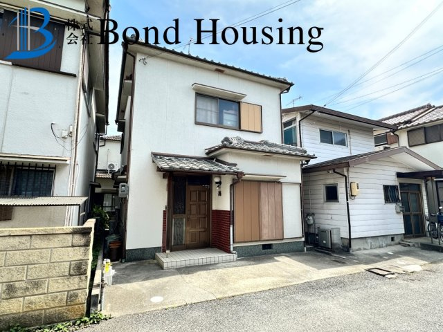 「建築条件無」「商業施設充実」 大久保町大窪 土地の周辺