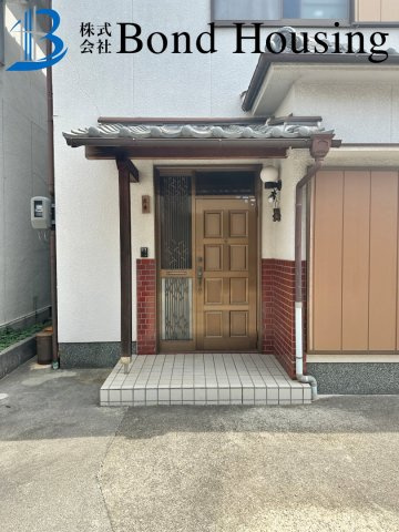 「建築条件無」「商業施設充実」 大久保町大窪 土地の周辺