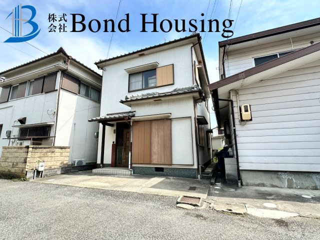 「建築条件無」「商業施設充実」 大久保町大窪 土地の周辺