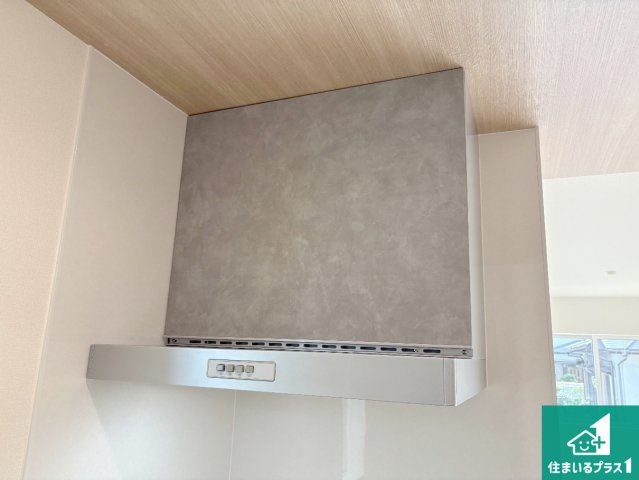 近江八幡市安土町常楽寺　第24-1期　新築一戸建ての設備|汚れにくいスロットフィルタでお手入れラクラク！ＬＥＤ照明付き！